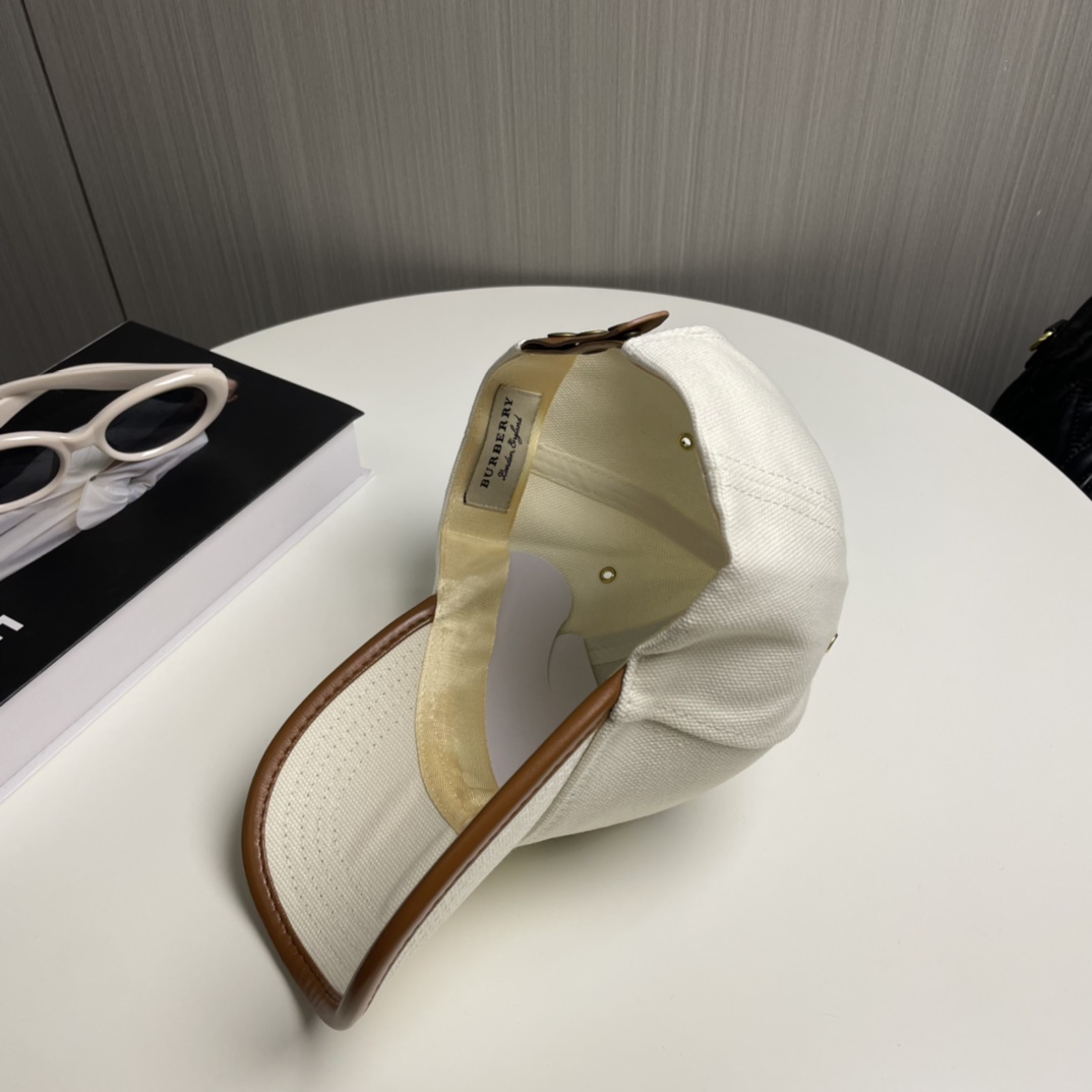 Burberry hat