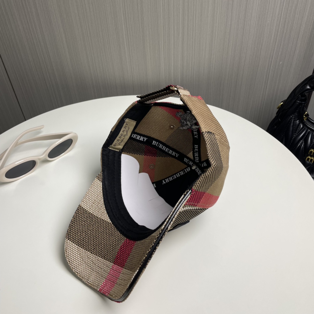 Burberry hat