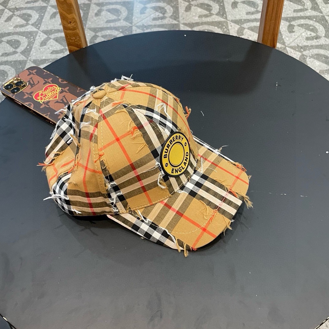 Burberry hat