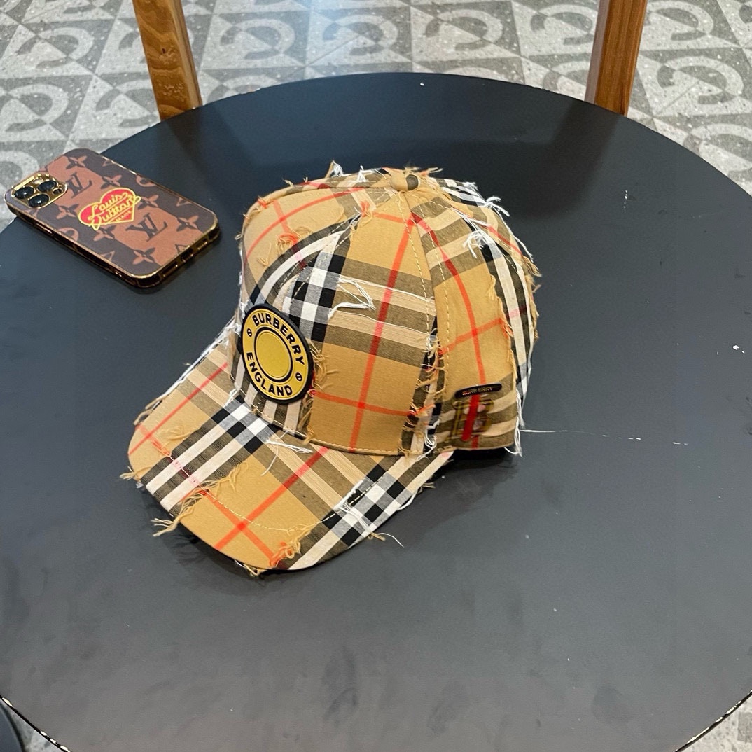 Burberry hat