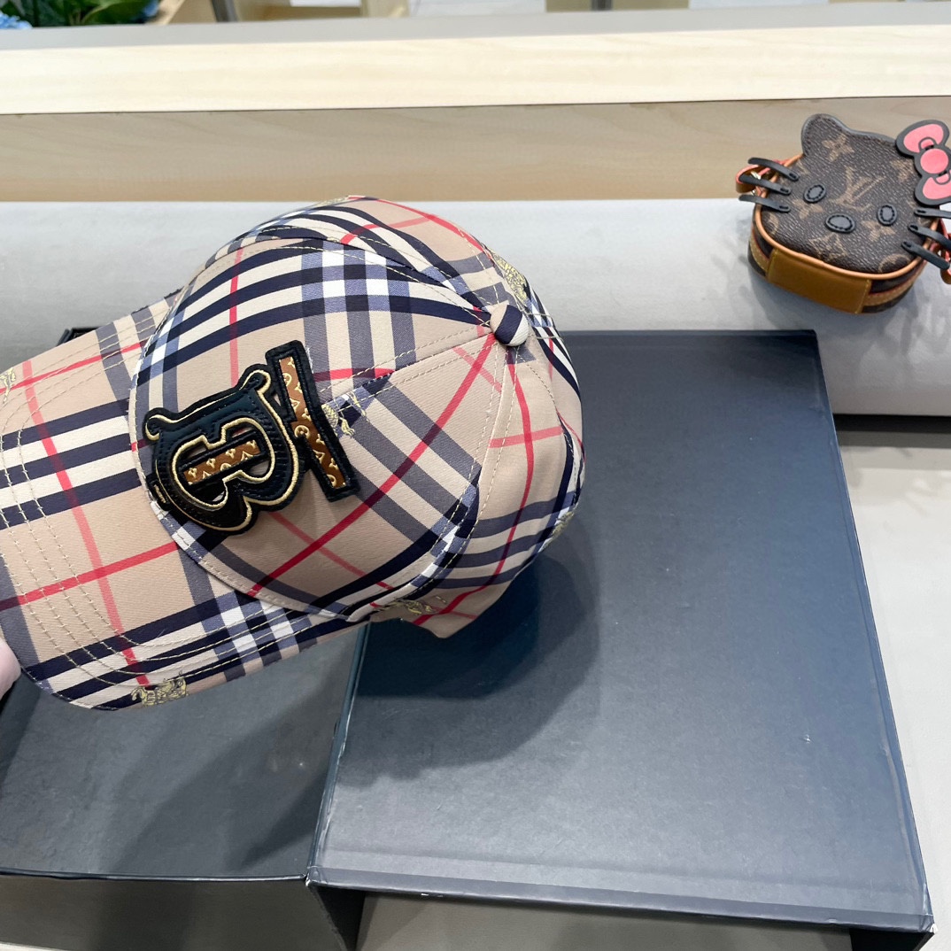 Burberry hat