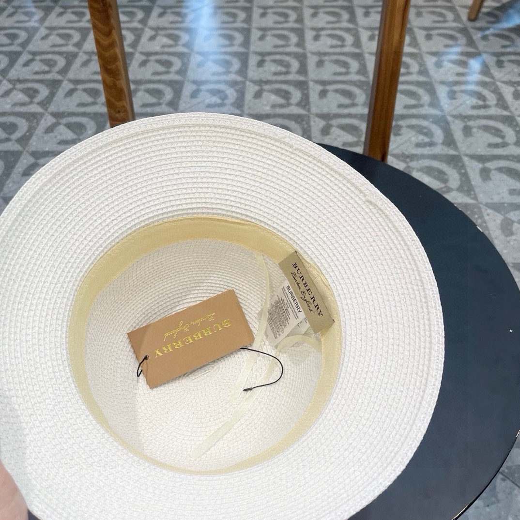 Burberry hat