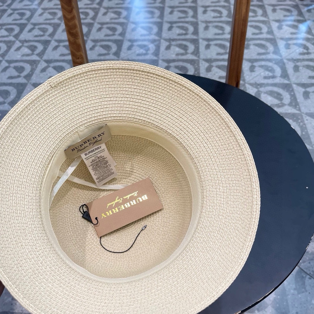 Burberry hat