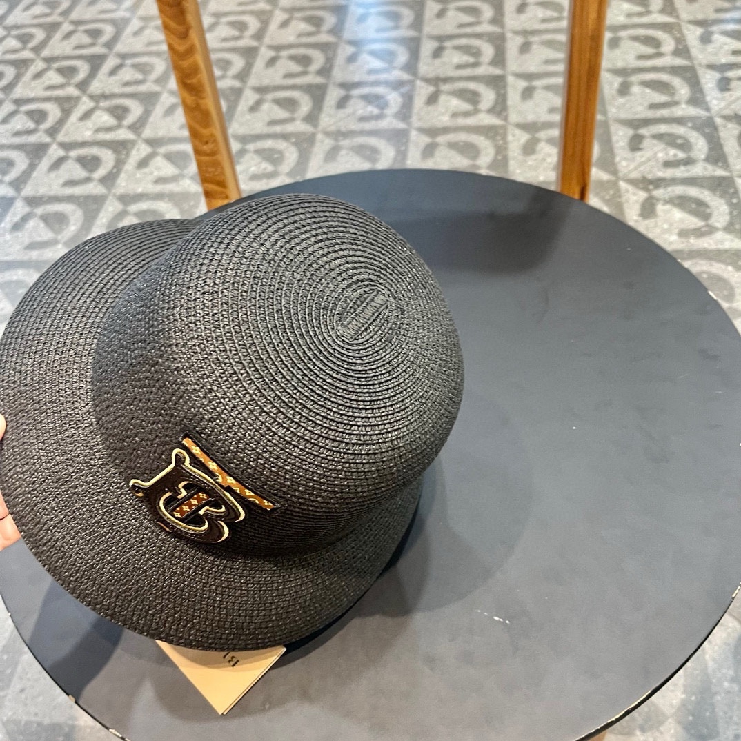 Burberry hat