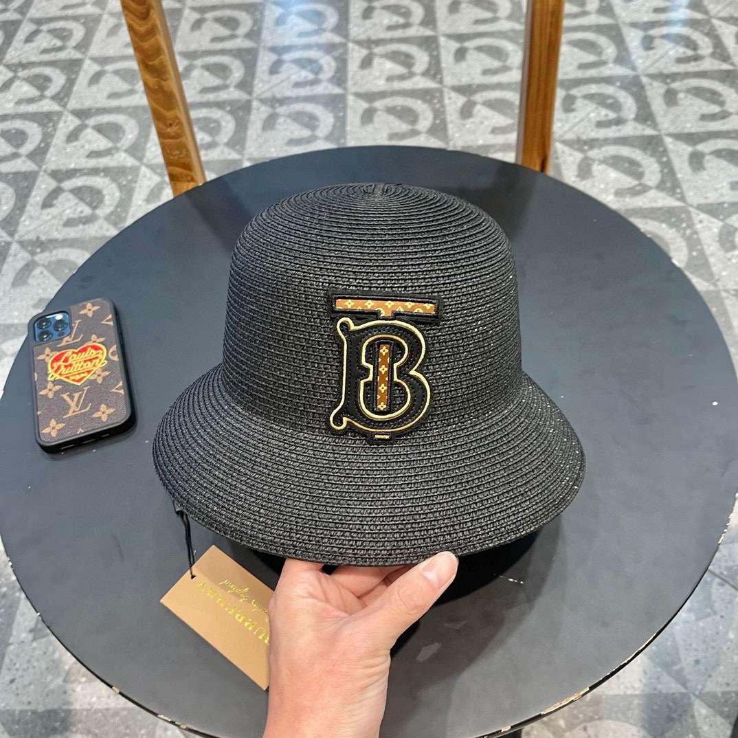 Burberry hat