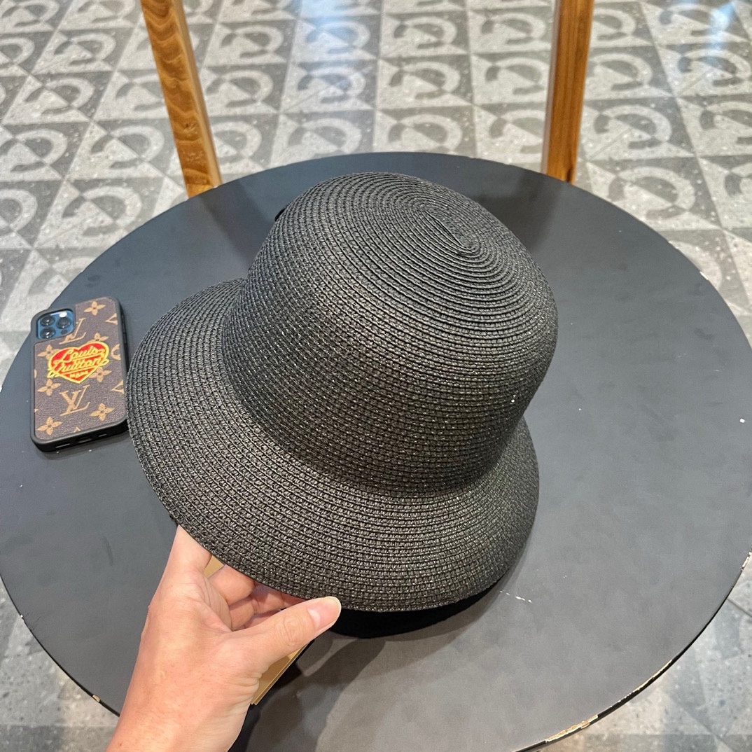 Burberry hat