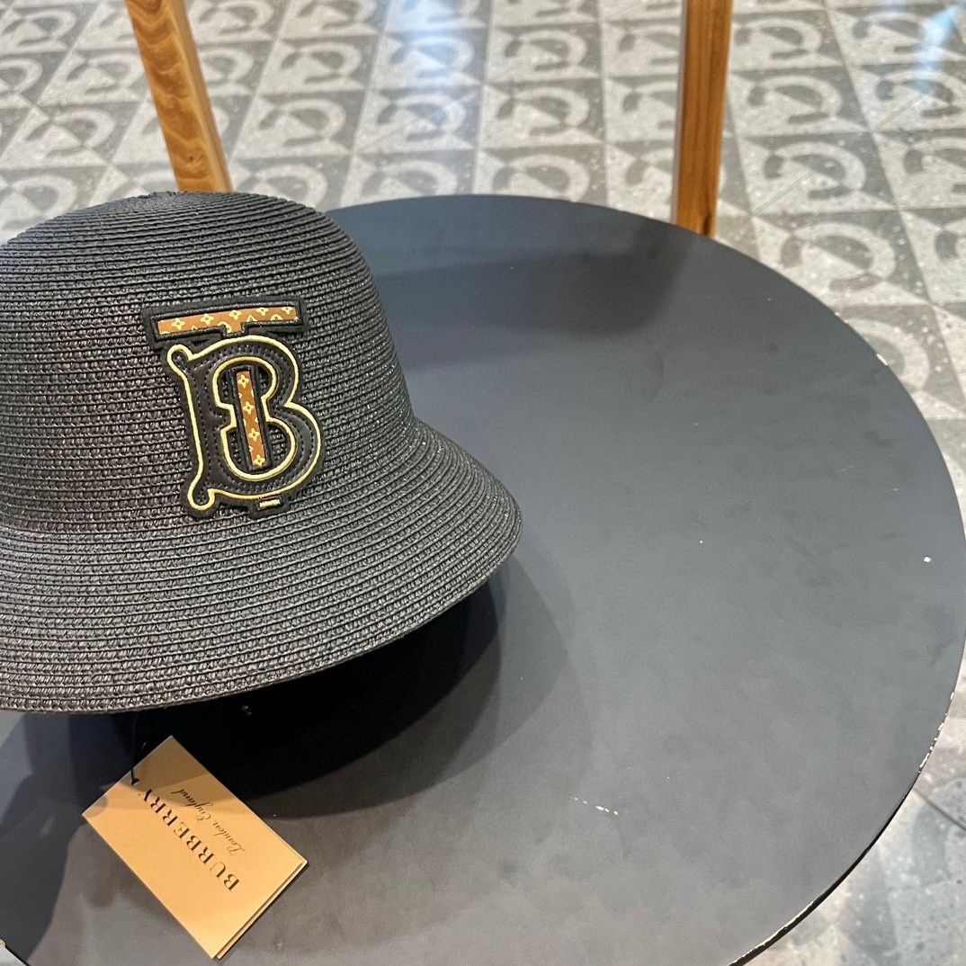 Burberry hat