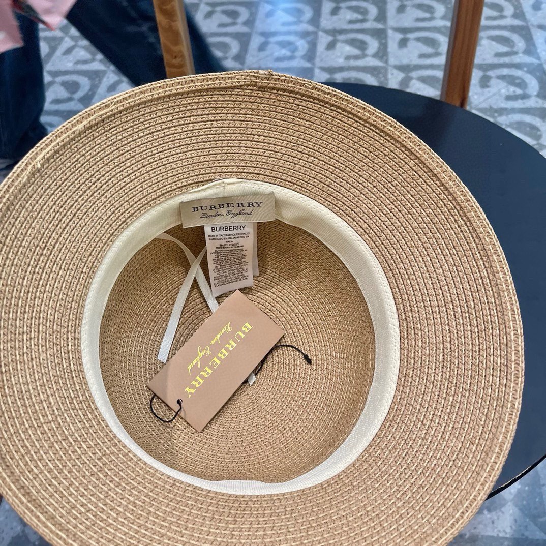 Burberry hat