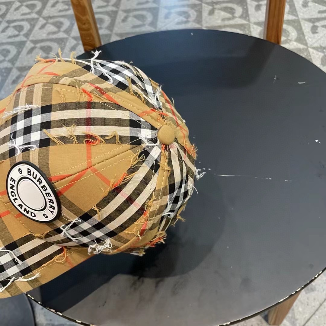 Burberry hat