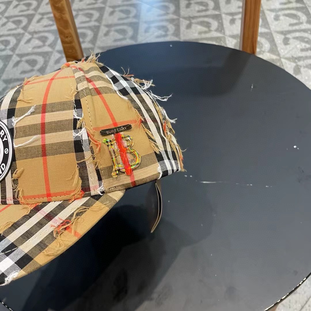 Burberry hat