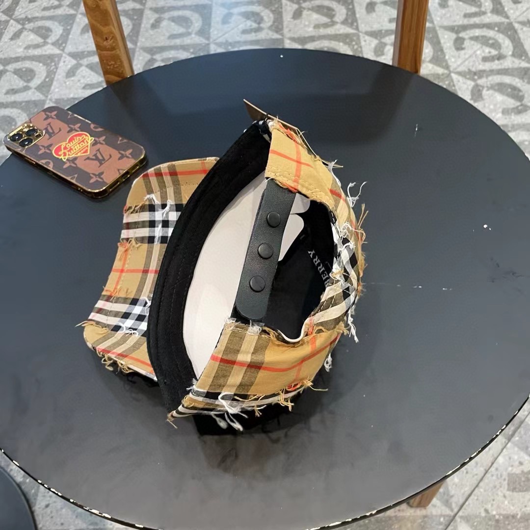 Burberry hat