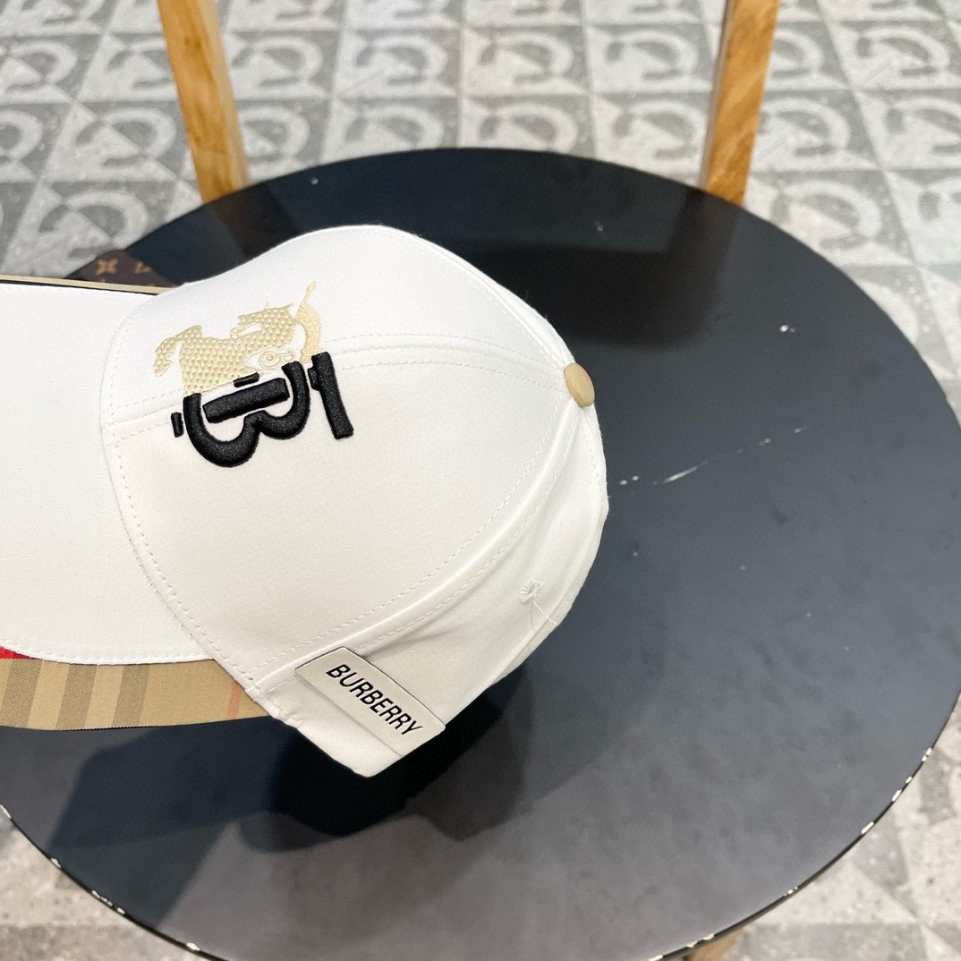 Burberry hat