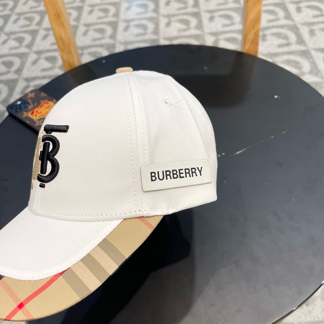 Burberry hat