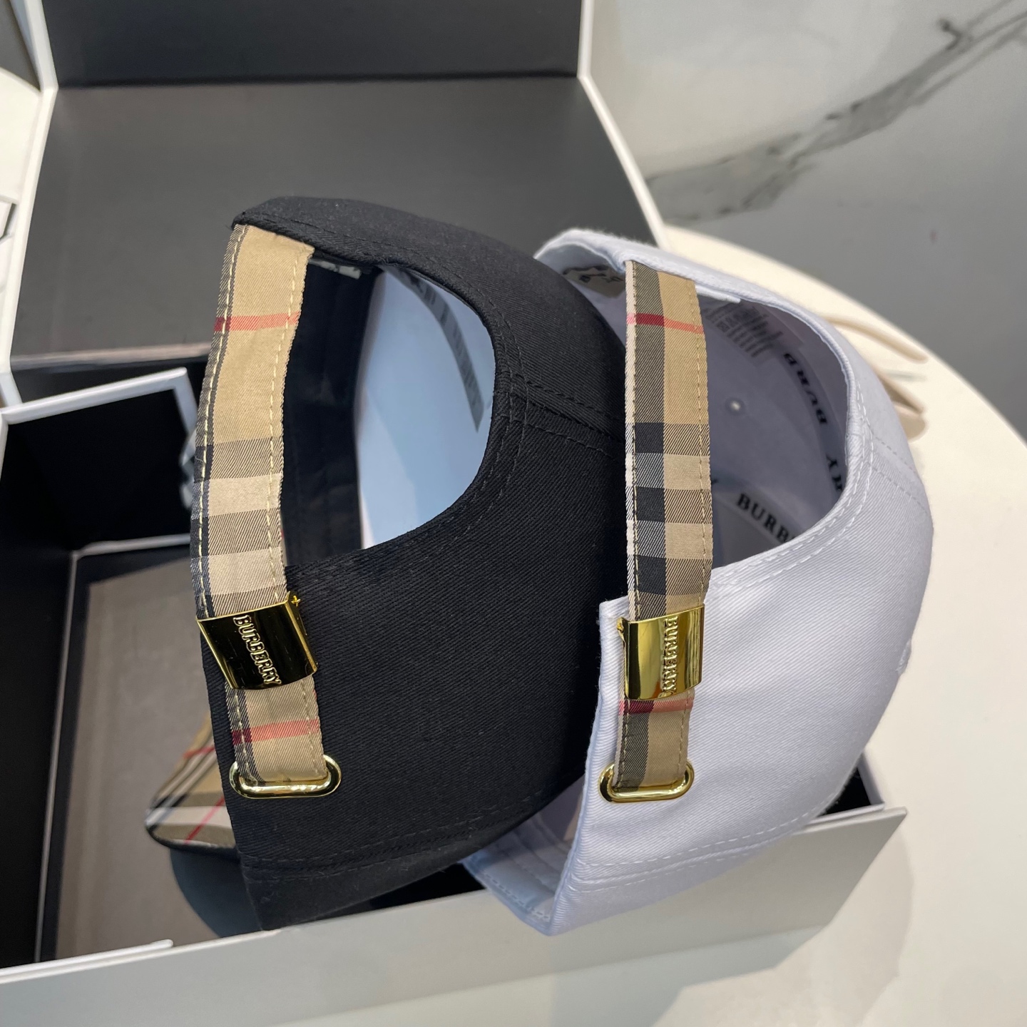 Burberry hat