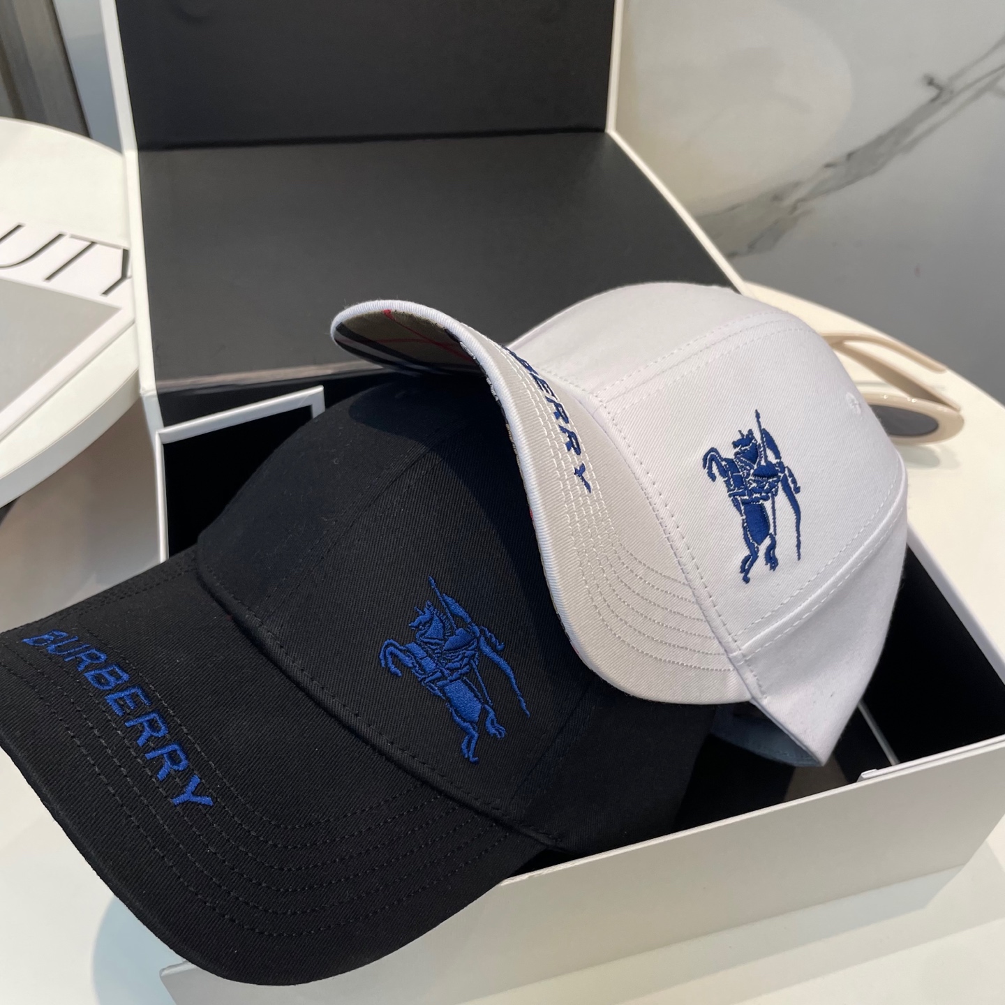 Burberry hat