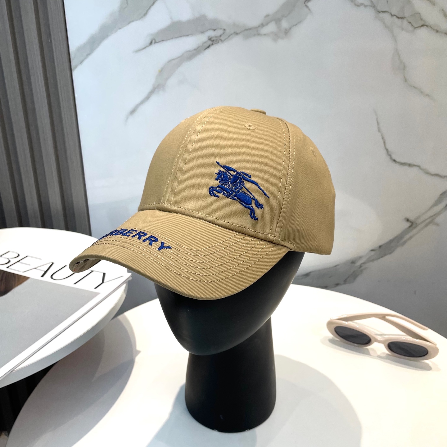 Burberry hat
