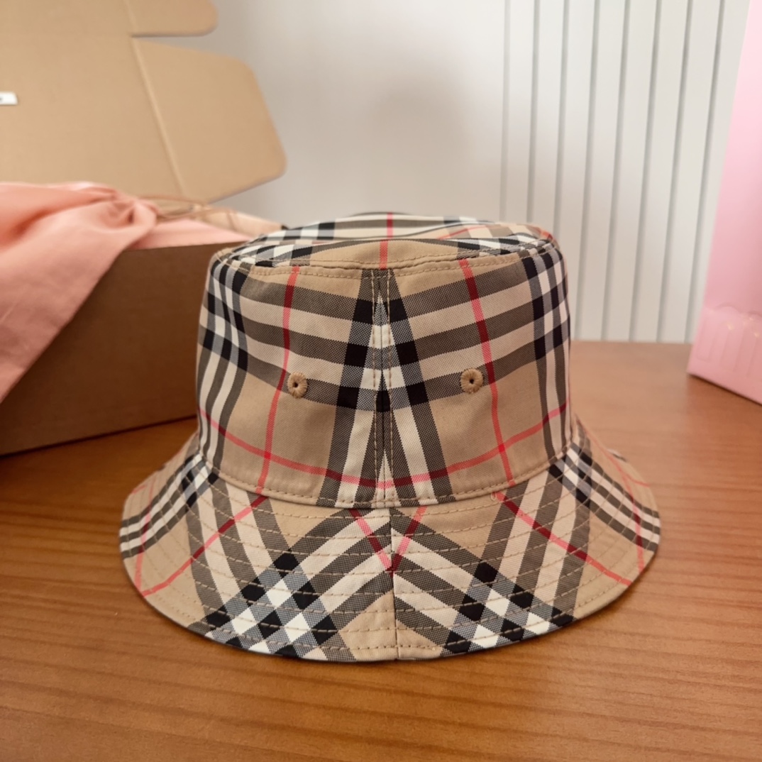 Burberry hat