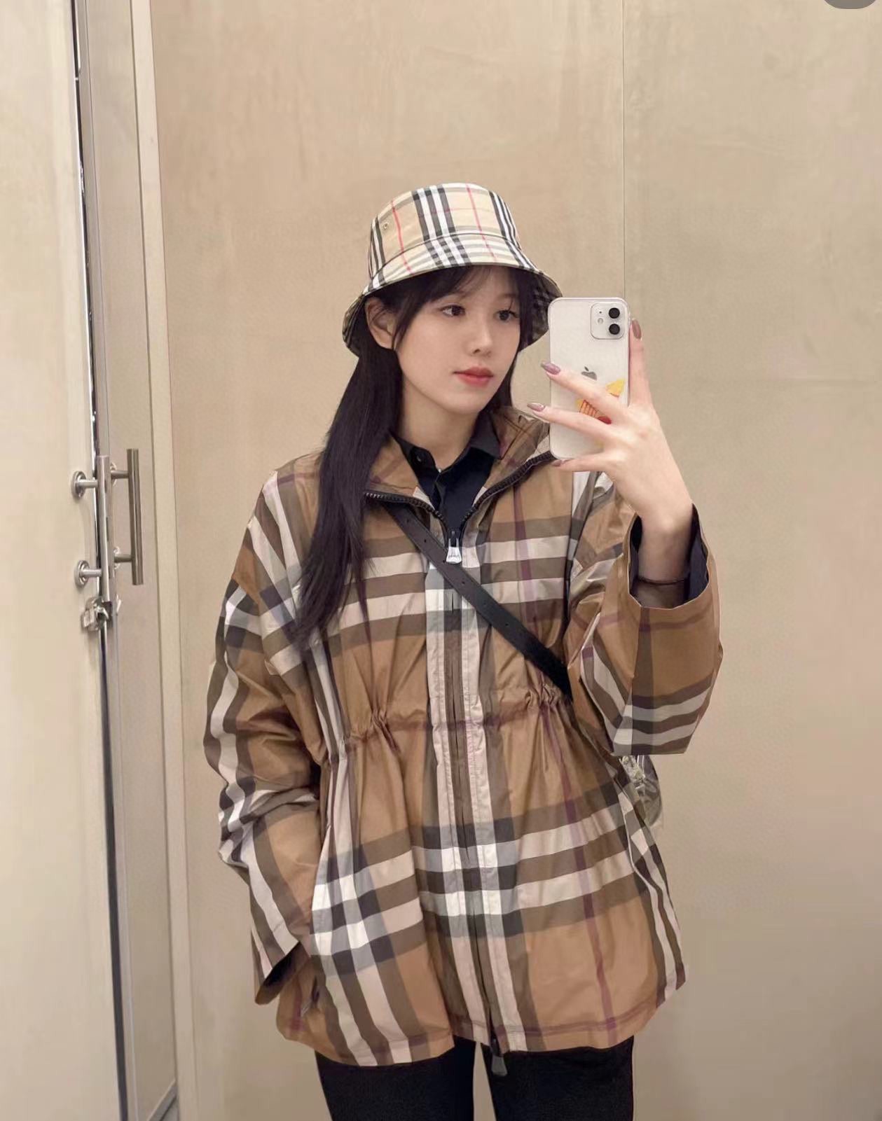 Burberry hat