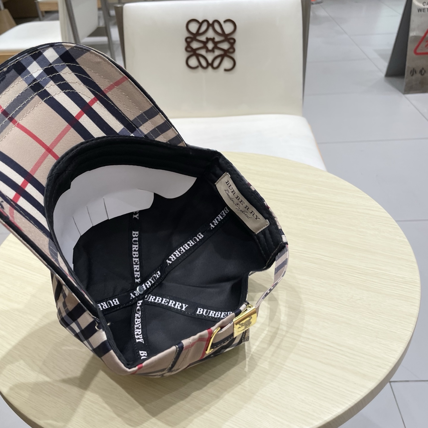 Burberry hat