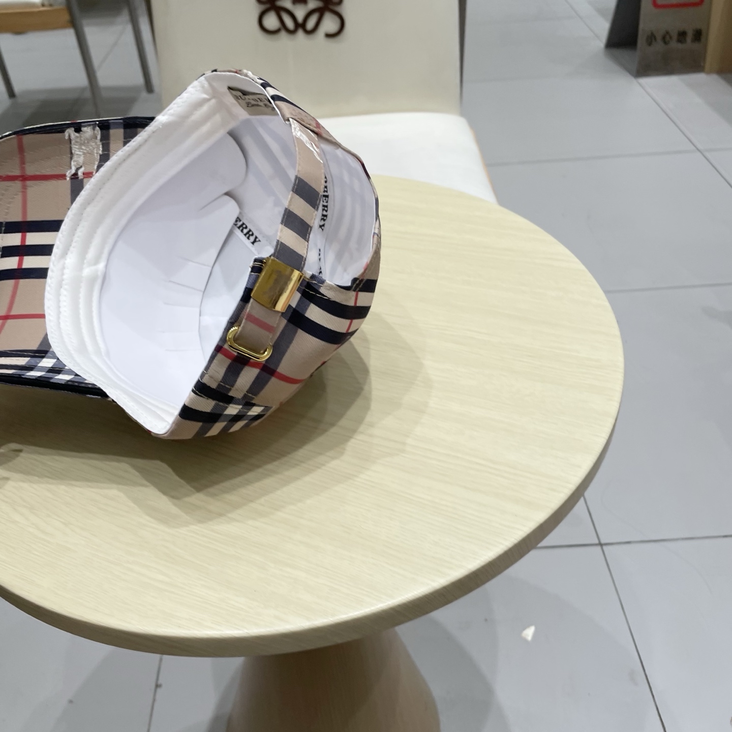 Burberry hat