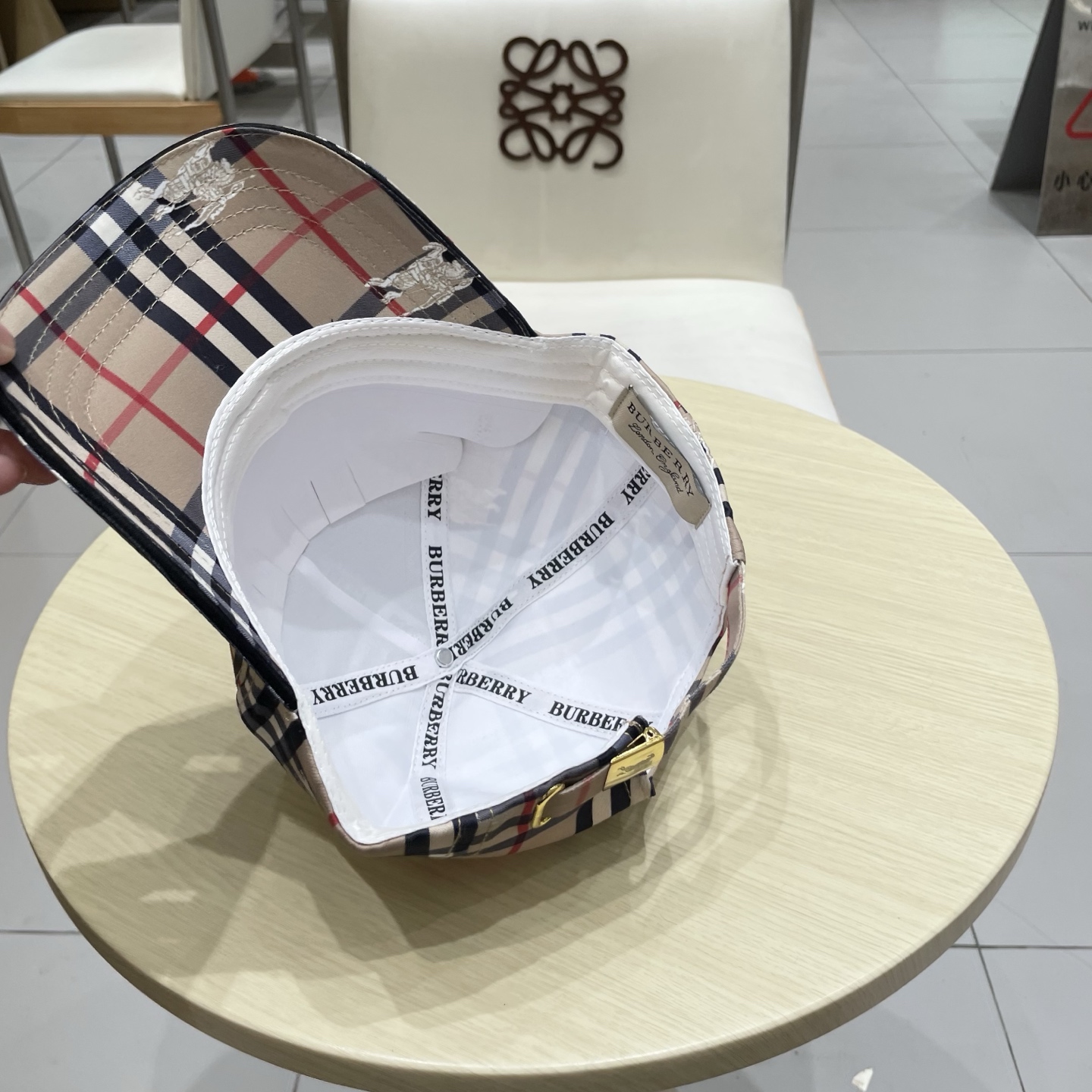 Burberry hat