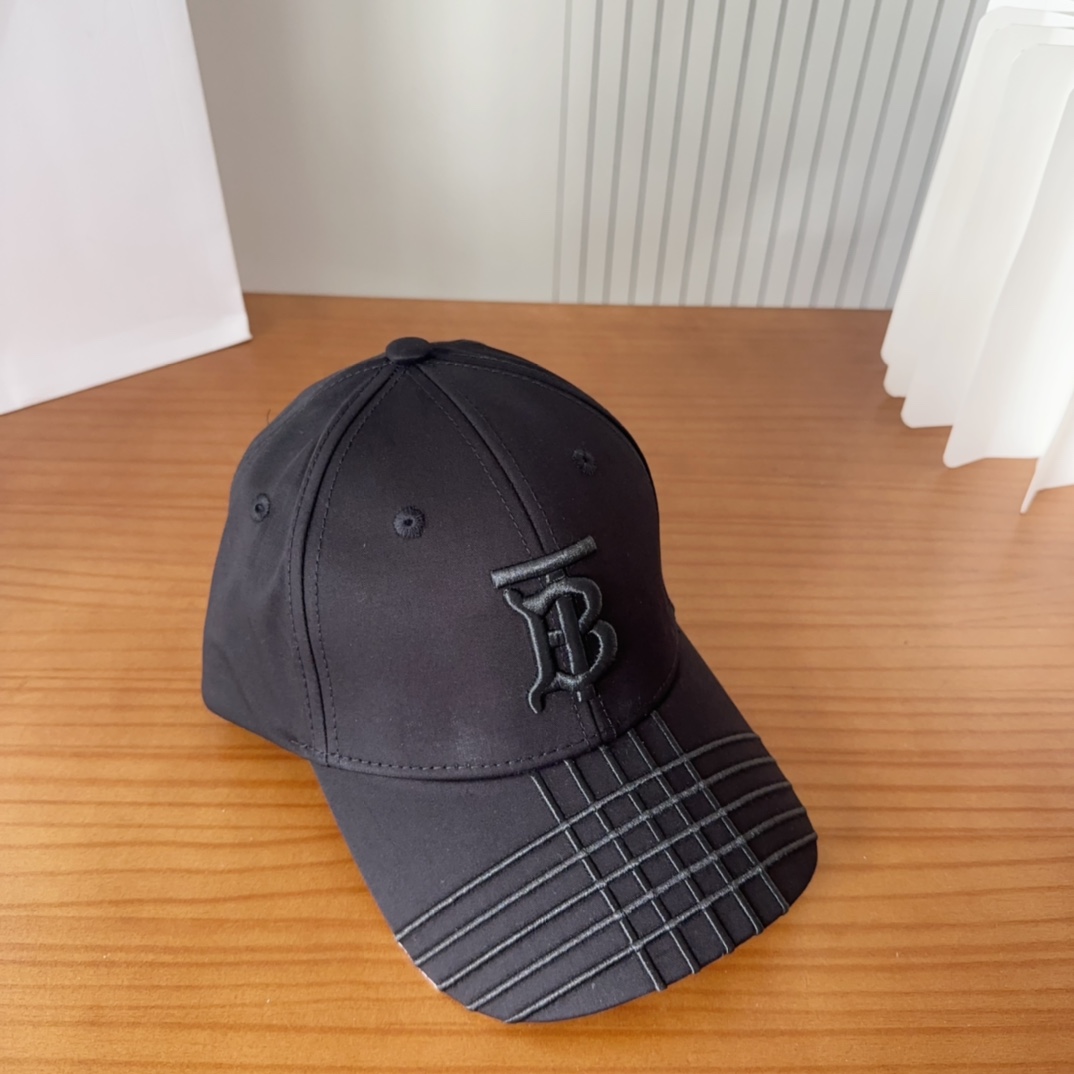 Burberry hat