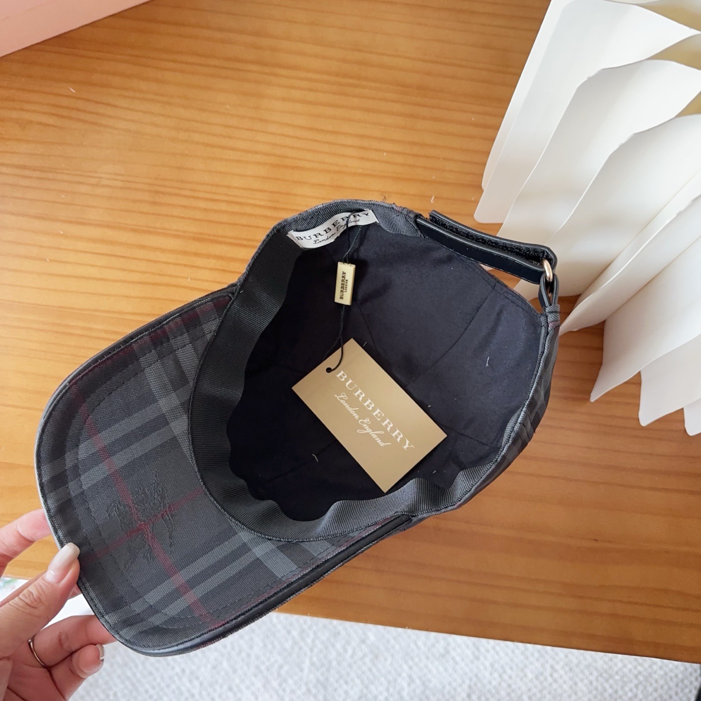 Burberry hat