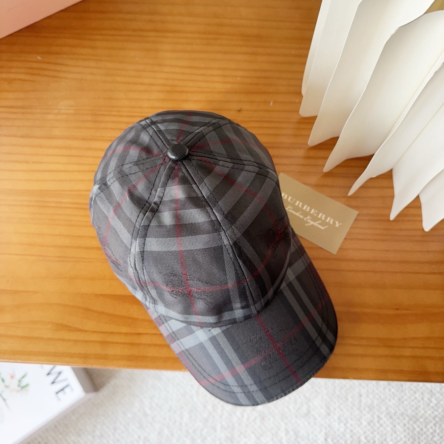 Burberry hat