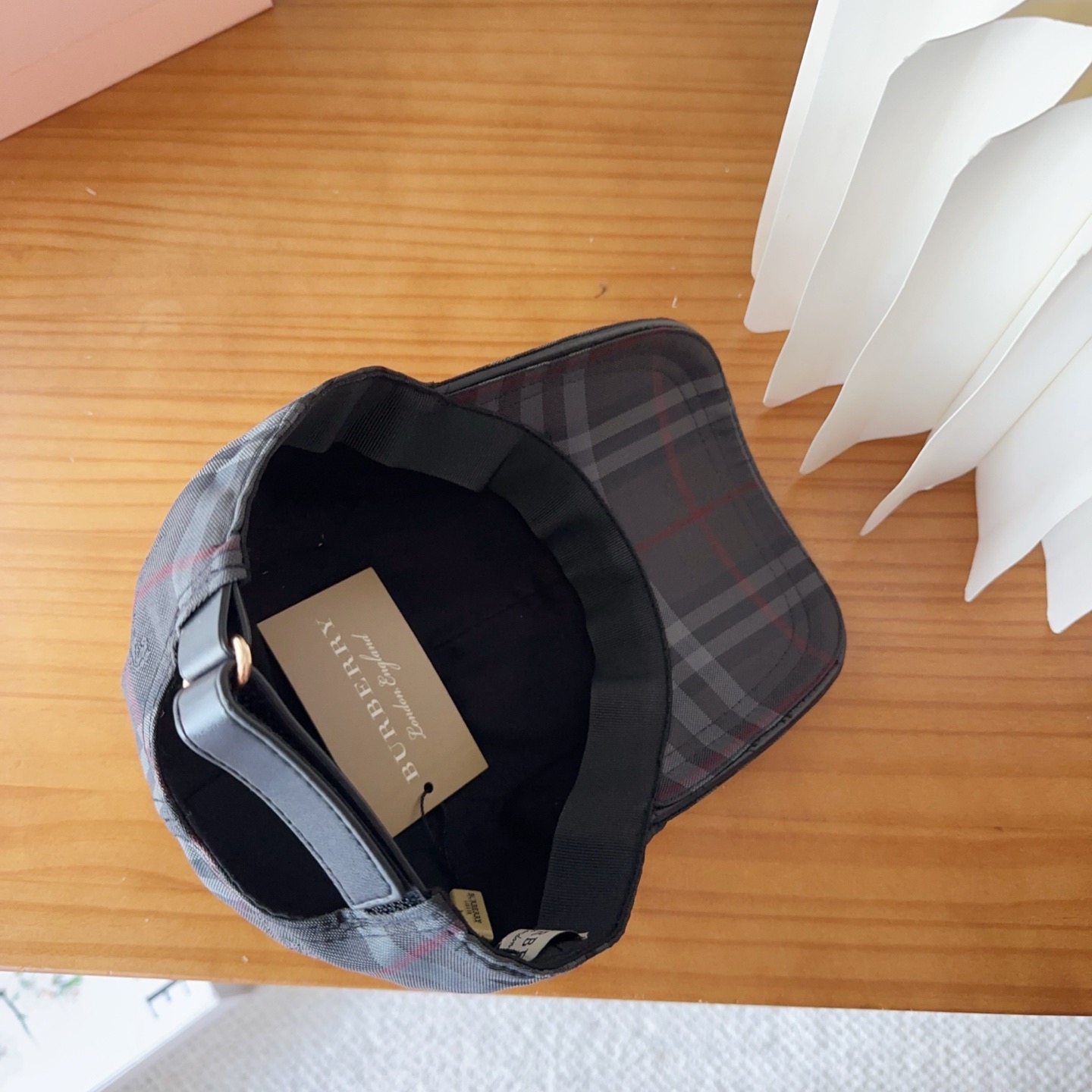 Burberry hat