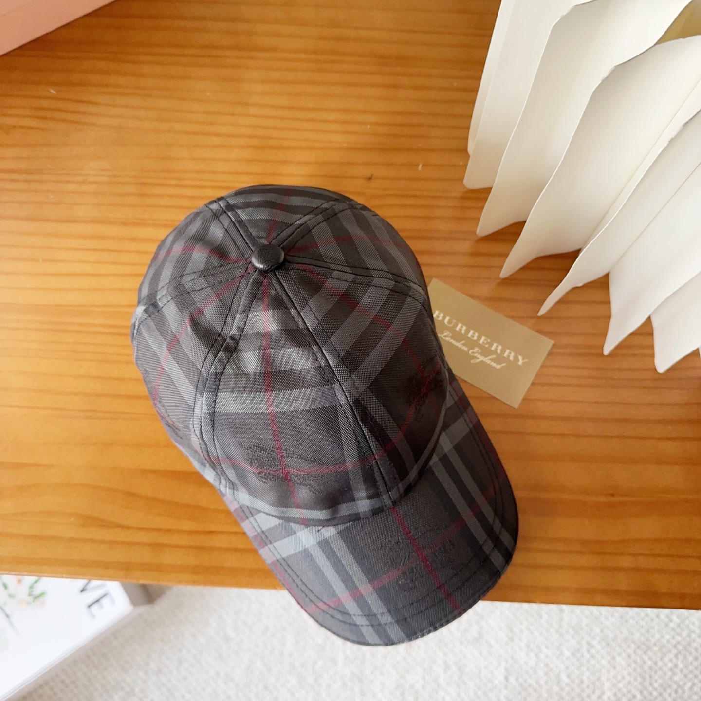 Burberry hat