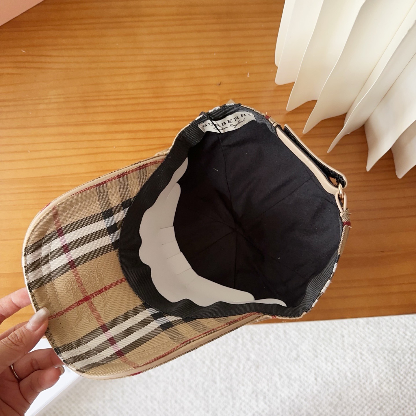 Burberry hat