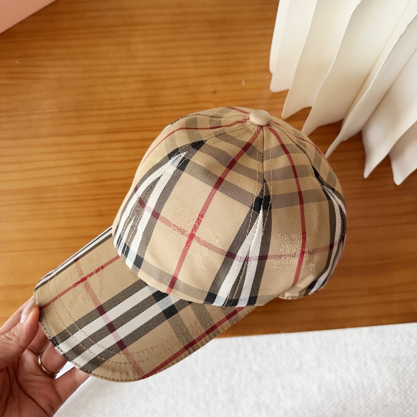 Burberry hat