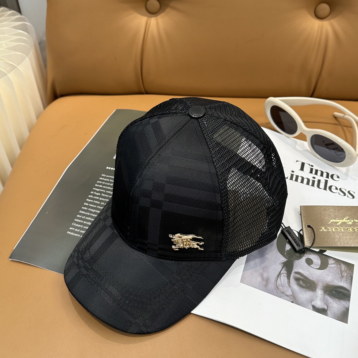 Burberry hat