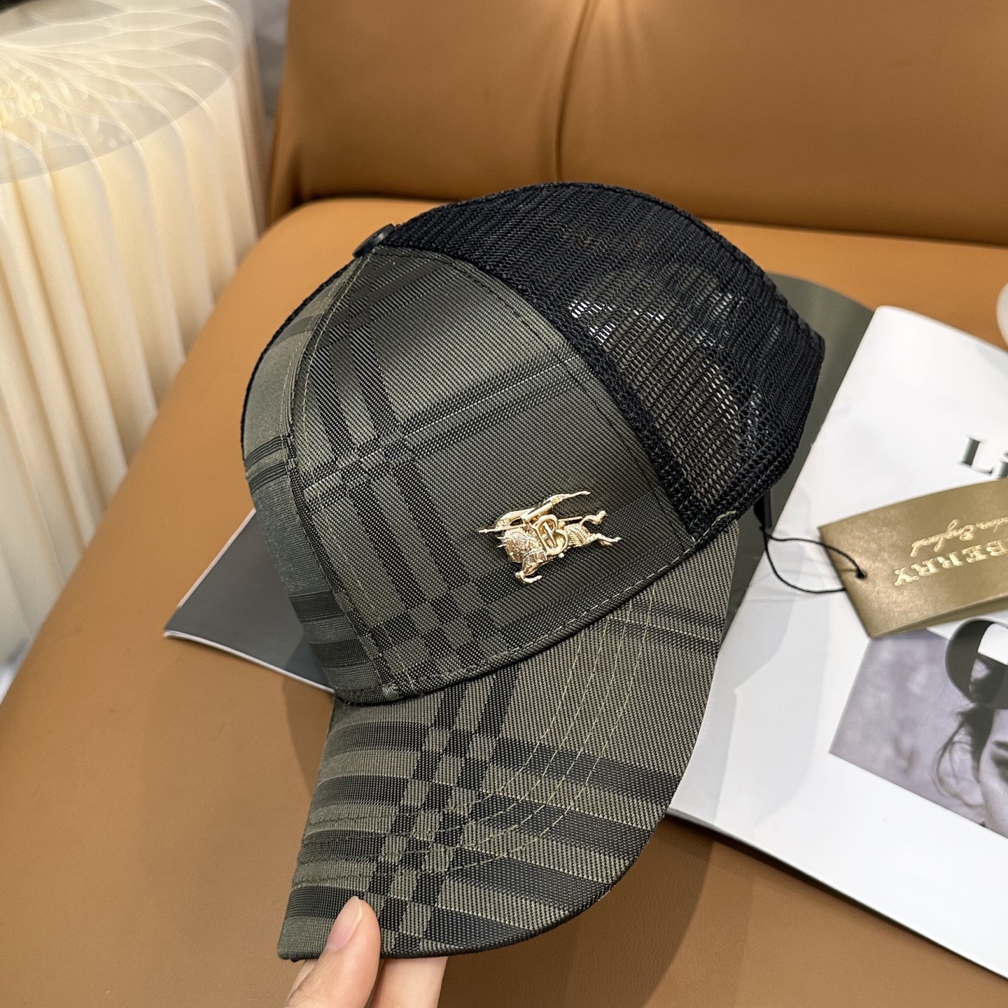 Burberry hat