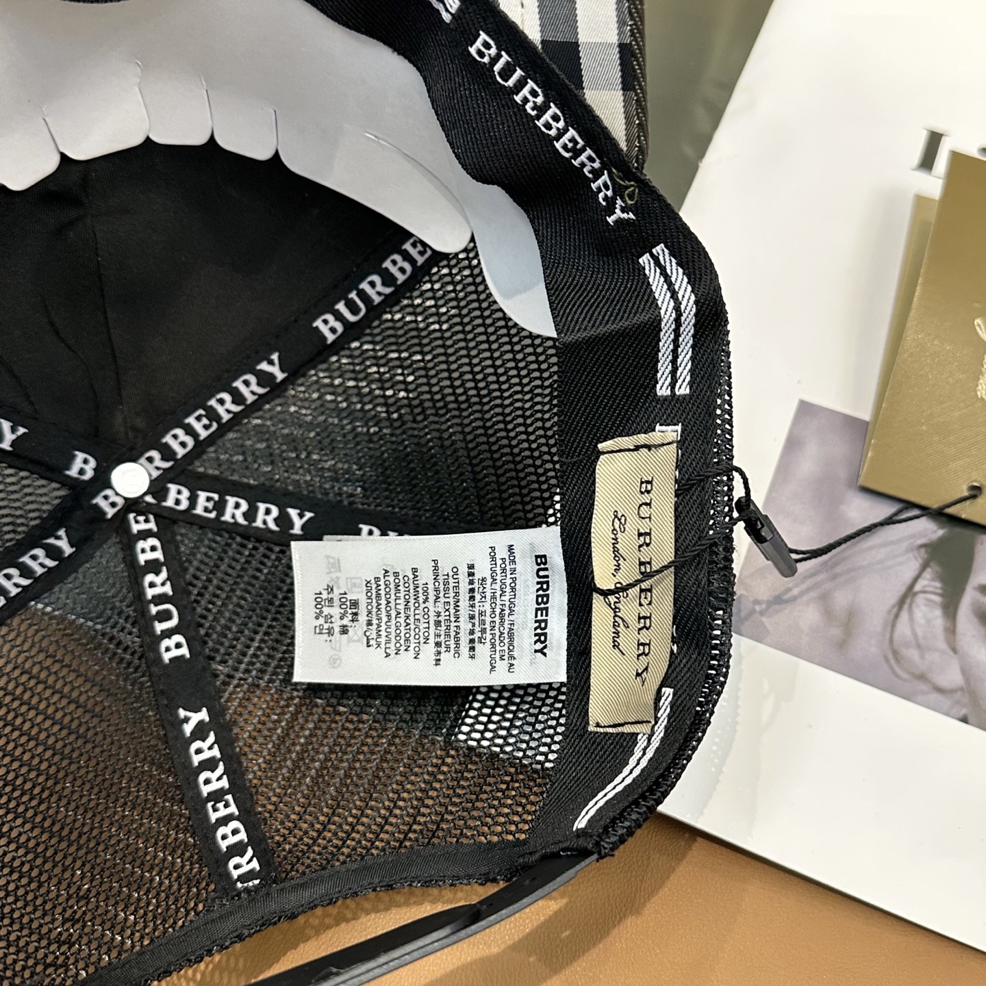 Burberry hat
