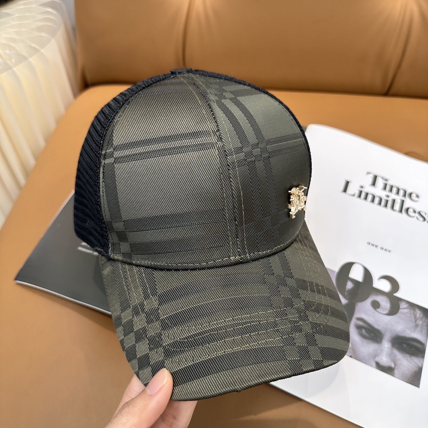 Burberry hat