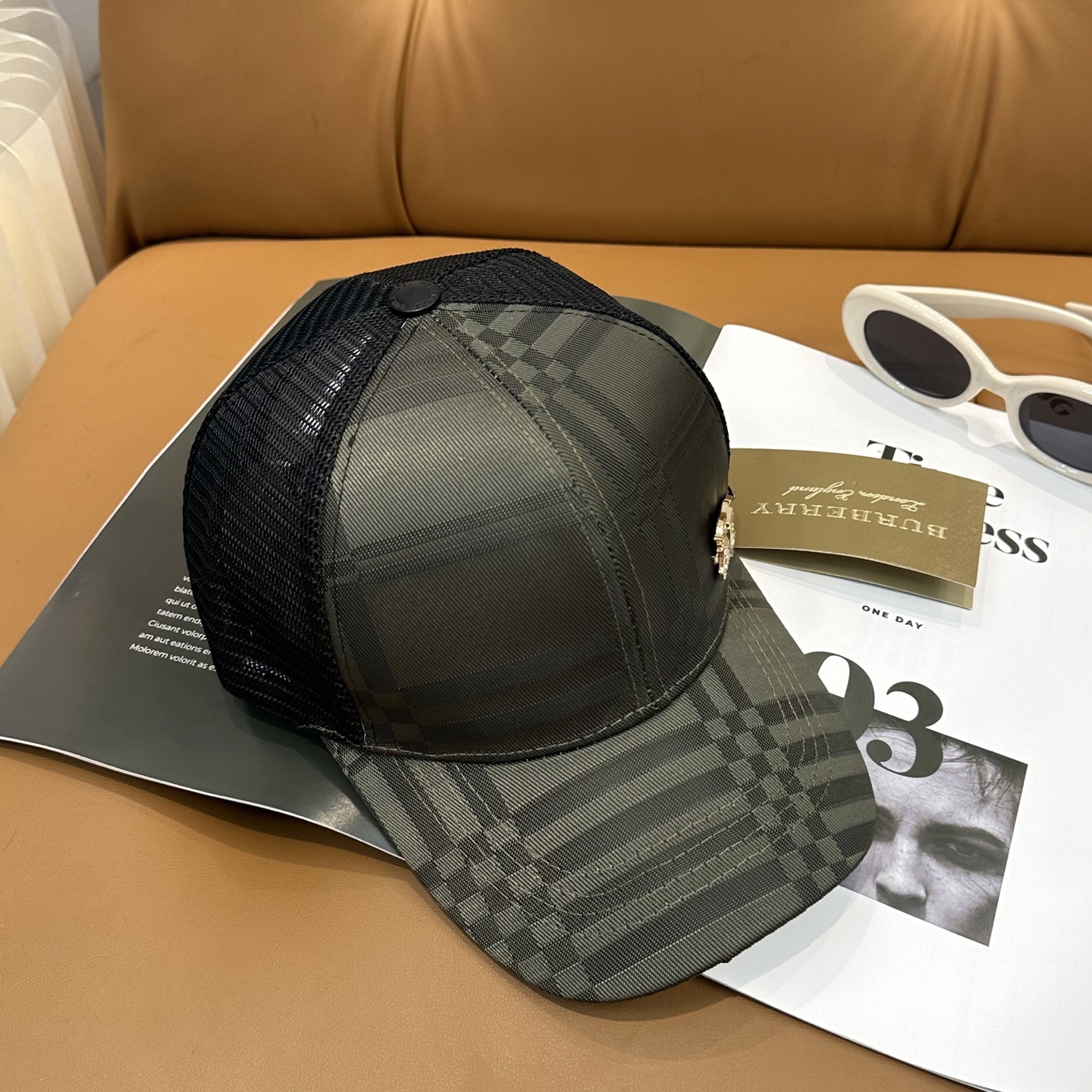 Burberry hat