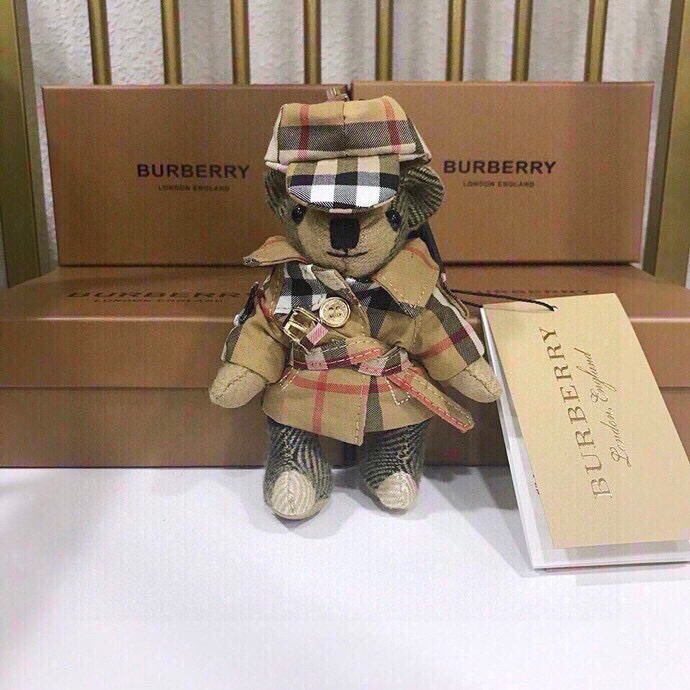 Burberry hat