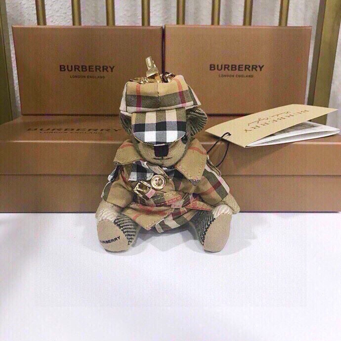 Burberry hat