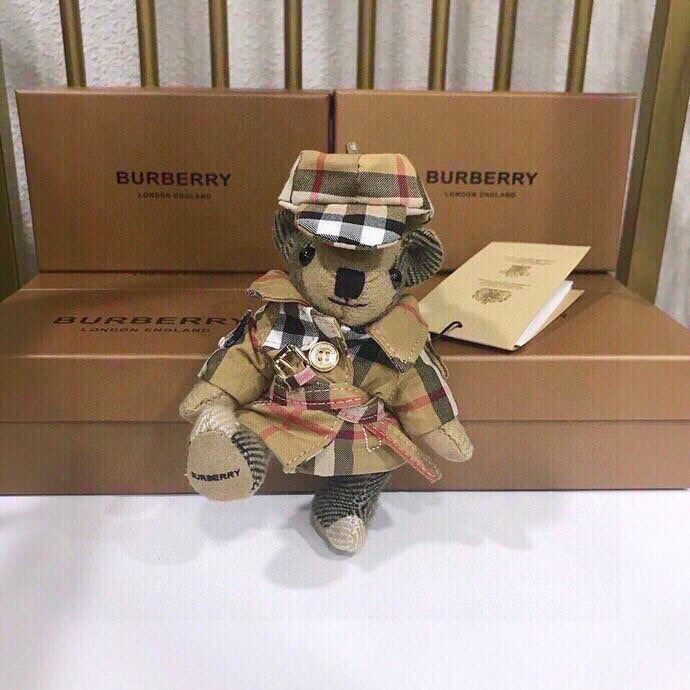 Burberry hat