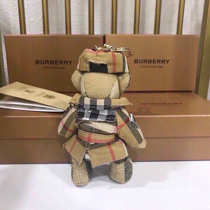 Burberry hat