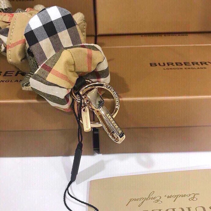 Burberry hat