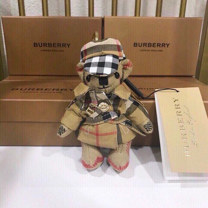 Burberry hat