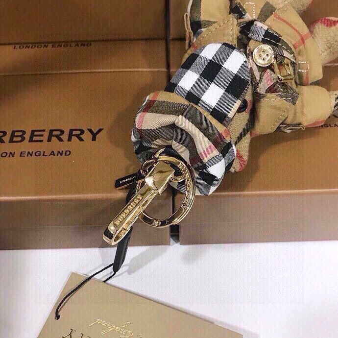 Burberry hat