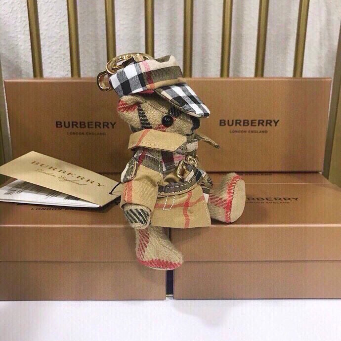 Burberry hat