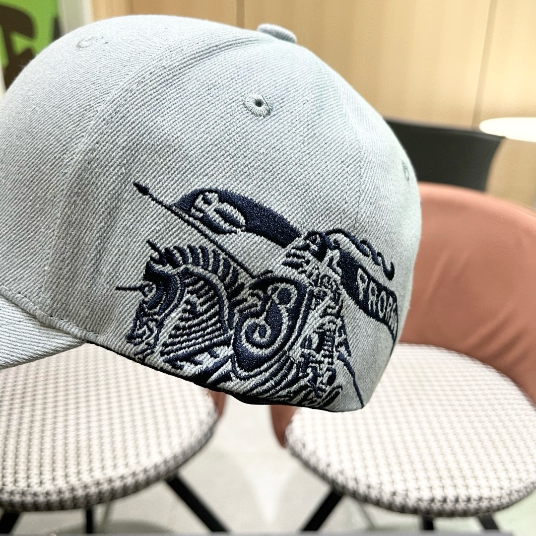 Burberry hat
