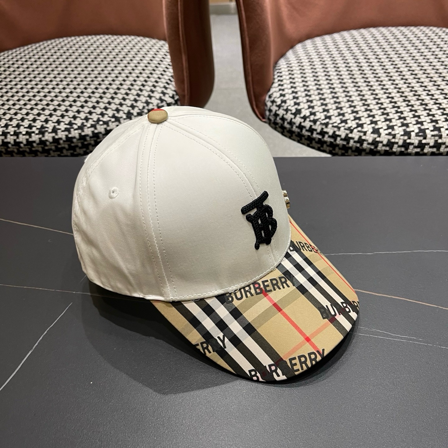 Burberry hat