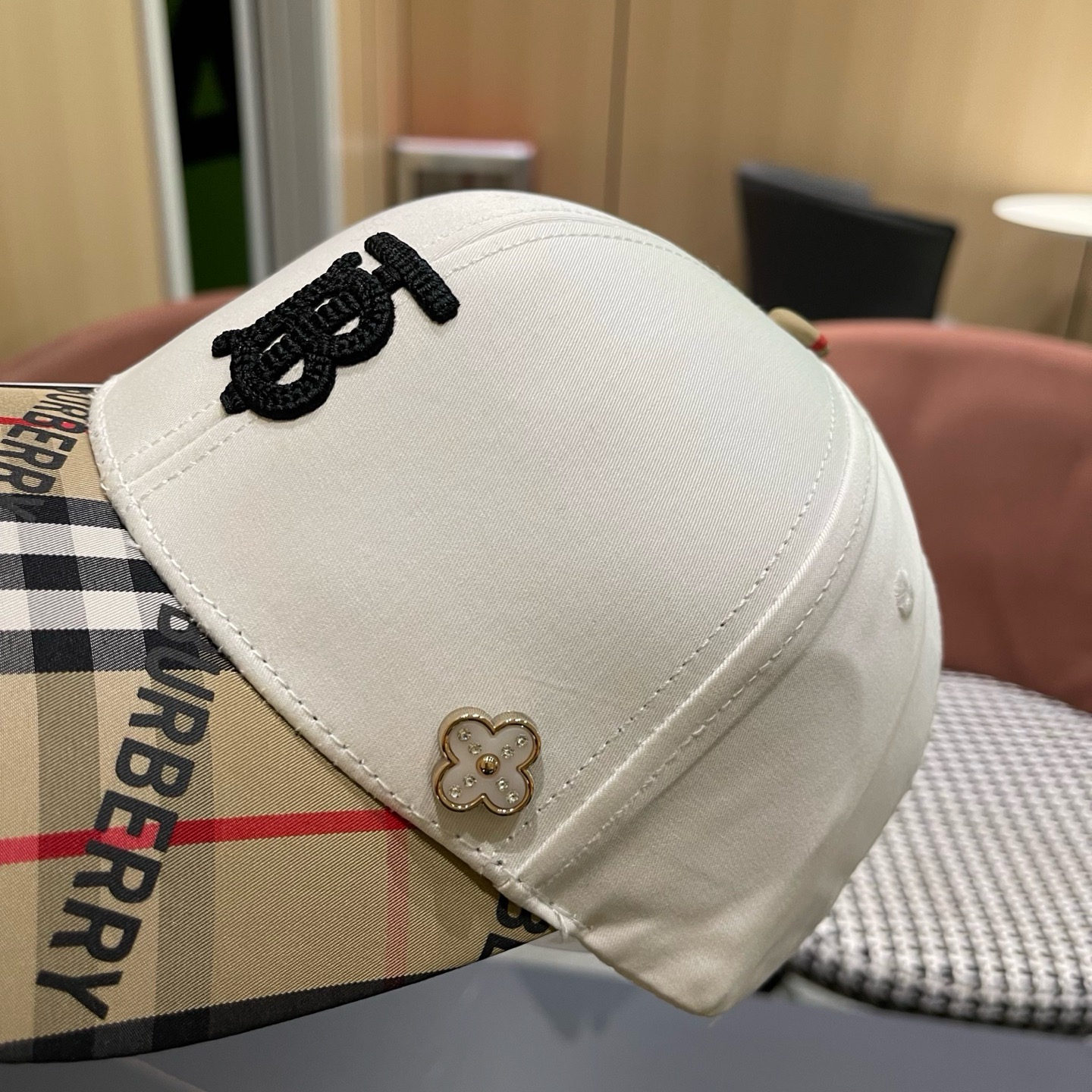Burberry hat