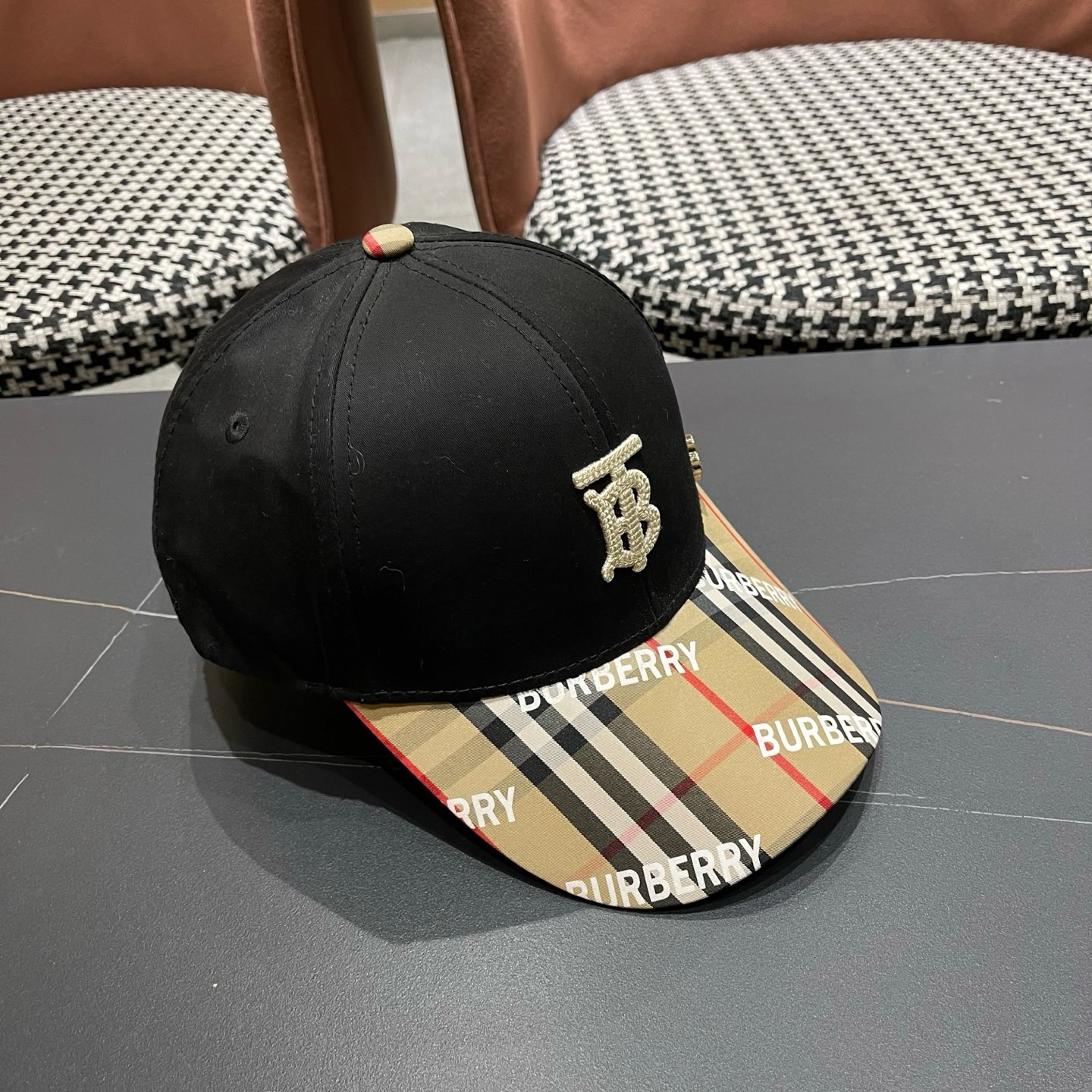 Burberry hat