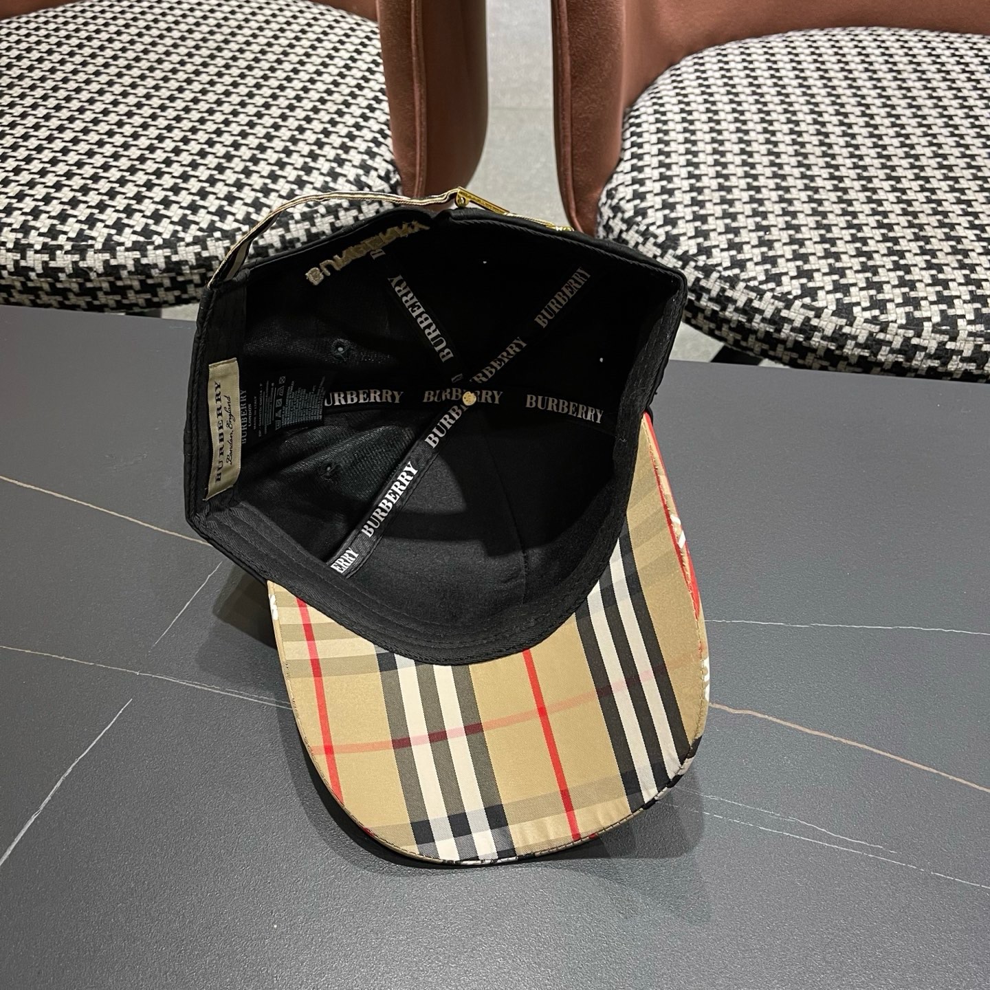 Burberry hat